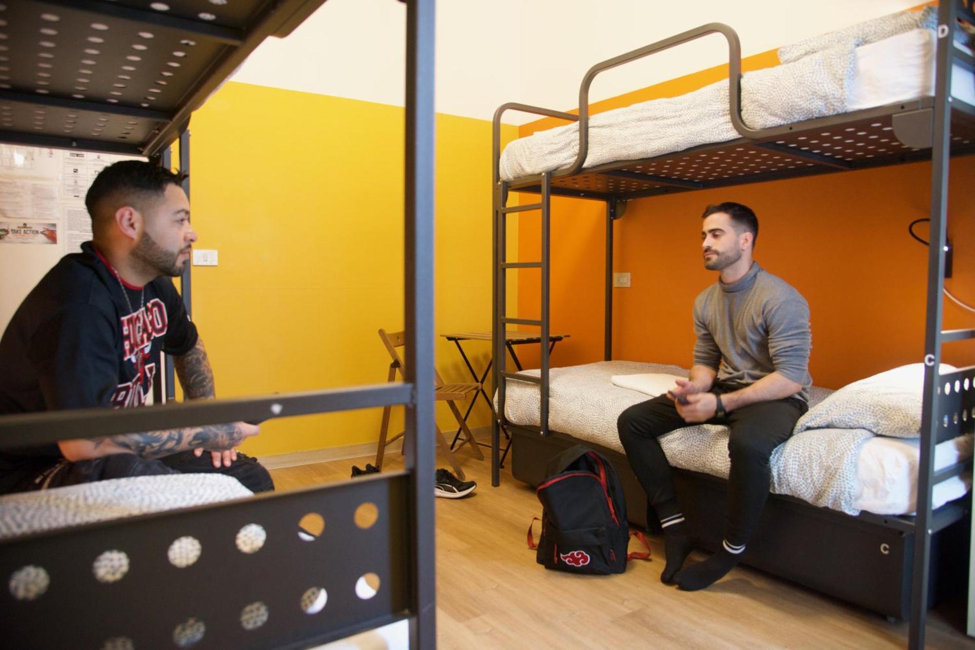 Sunflower Backpacker & Bar Hostel
