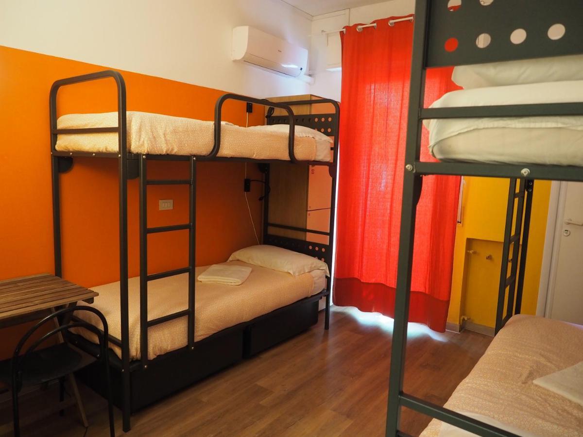 Sunflower Backpacker & Bar Hostel